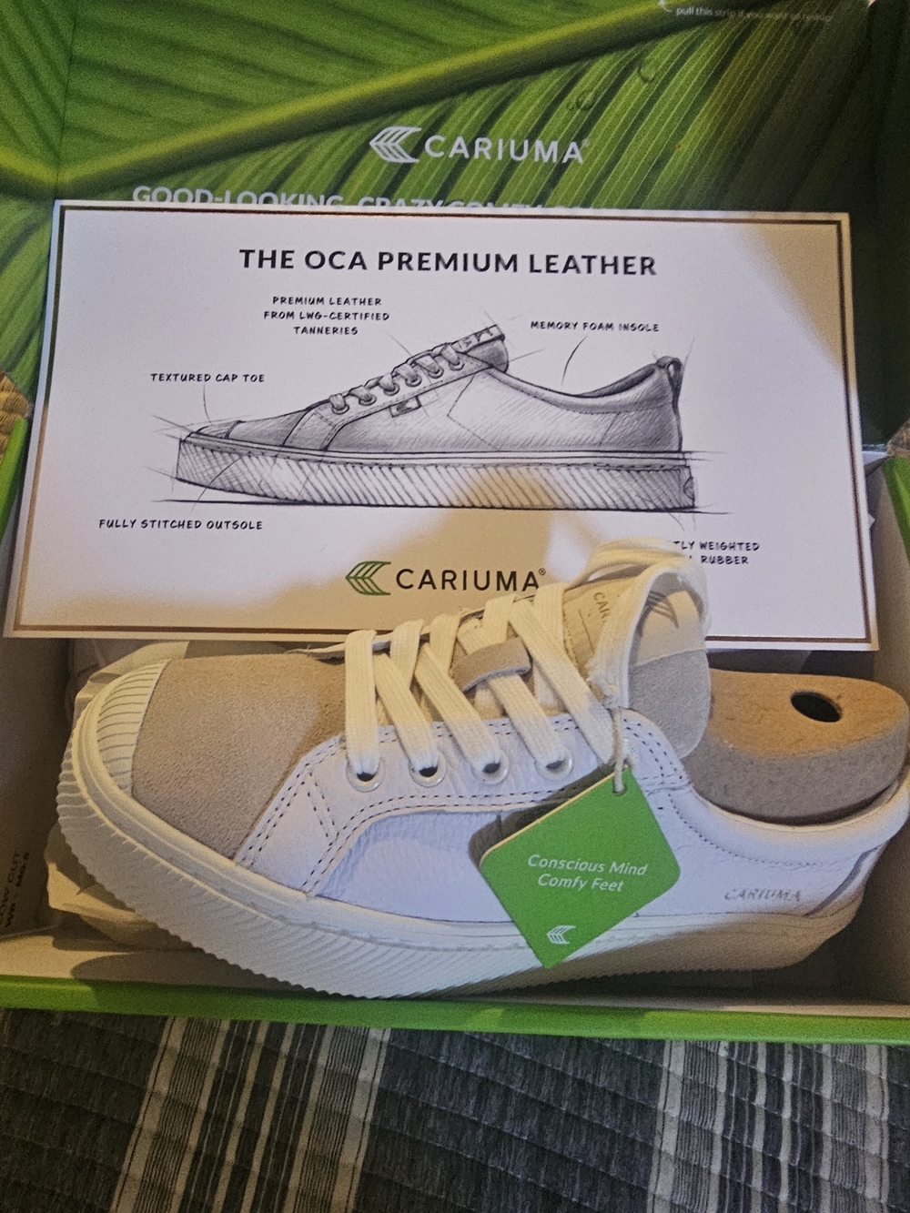NEW WITH BOX Cariuma OCA White Premium Leather White Suede Sneaker Sz 8.5 Women